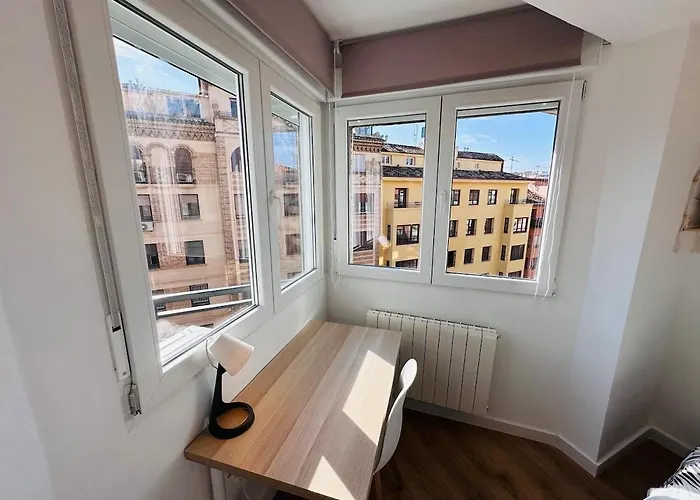 El Conde Del Pilar Appartement